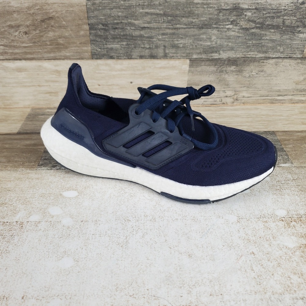 Adidas Ultraboost Womens Shoes Sz 8 Running Navy Round Toe Lifestyle Sneakers